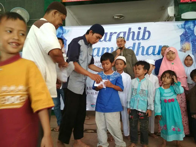 HASMI Cileungsi-Citeureup Memberikan Santunan Anak Yatim